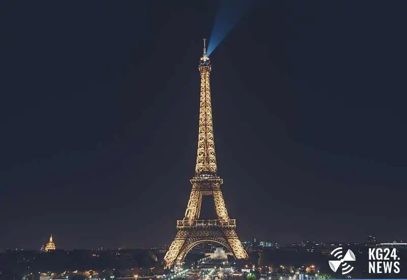 Эйфелева башня