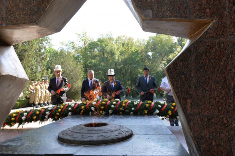 акылбек жапаров