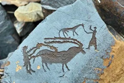 Рисунки на камнях Саймалы Таш
