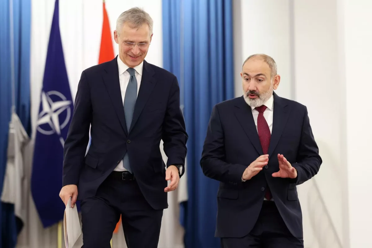 Столтенберг посетил Баку, Тбилиси и Ереван