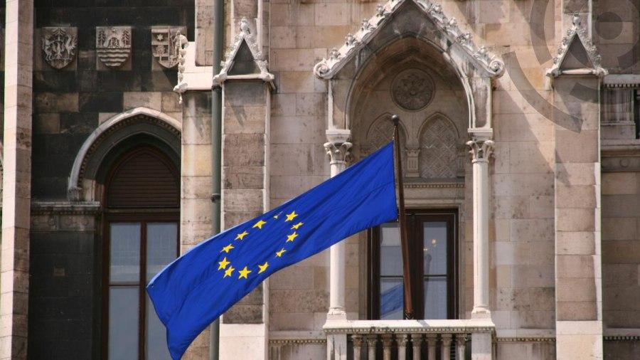 ЕС 27 мая обсудит лишение Венгрии права голоса из-за блокировки решений по Украине и сближению с Россией. Решение может стать первым применением статьи 7 за подрыв ценностей союза.
