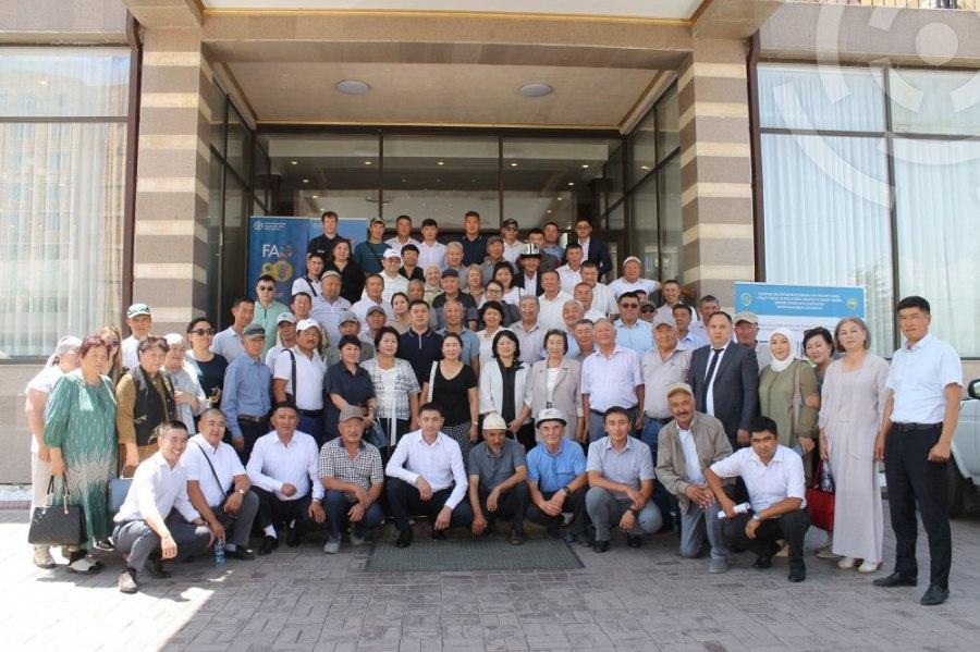 На Иссык-Куле ФАО провел беседу о борьбе с эхинококкозом и бруцелезом