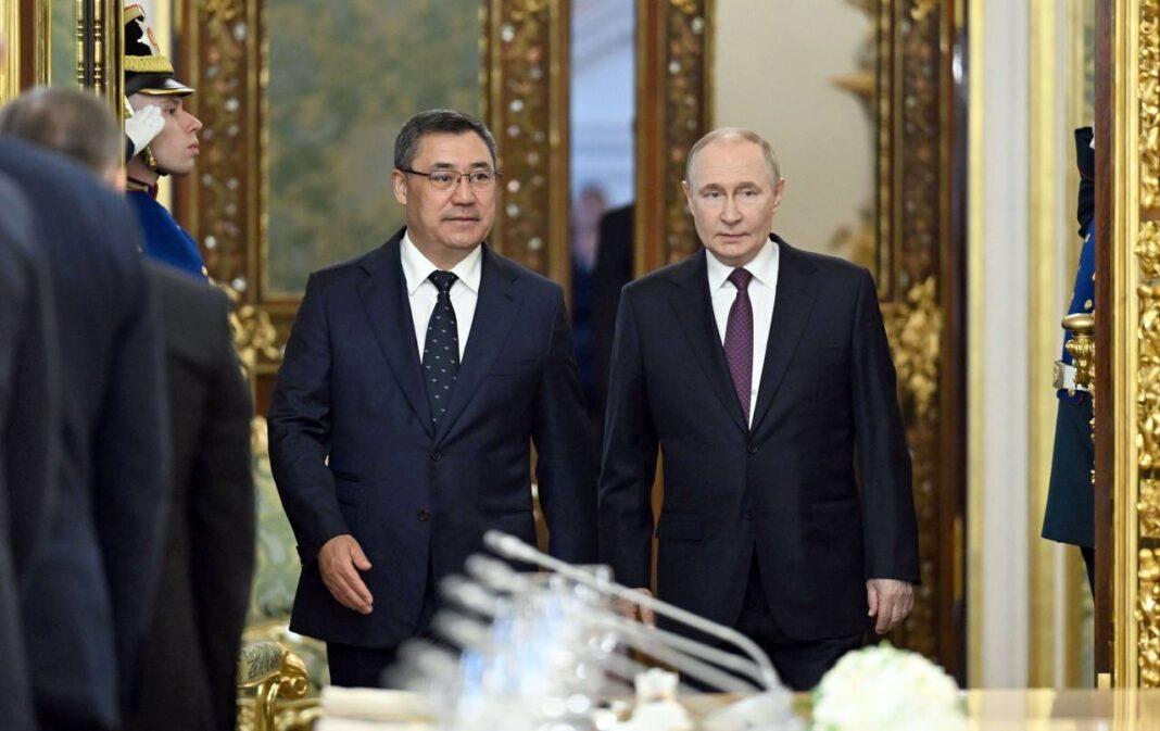 Президент Кыргызстана Садыр Жапаров и Президент России Владимир Путин
