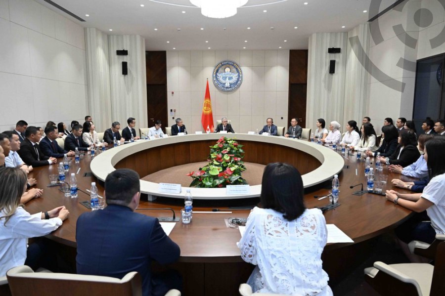 Правительство Кыргызстана направляет 20 госслужащих на стажировку в Японию