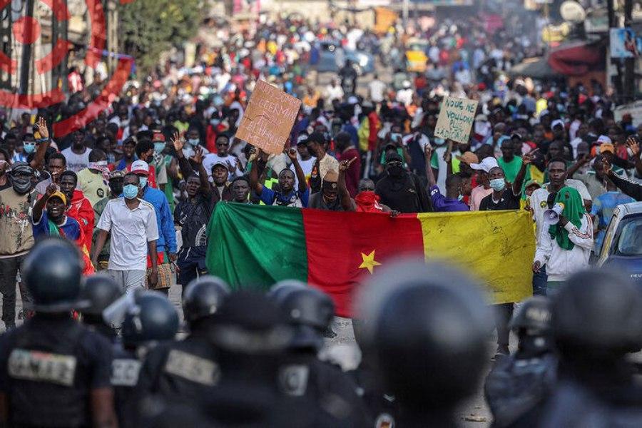 В Камеруне началась революция после переизбрания президента