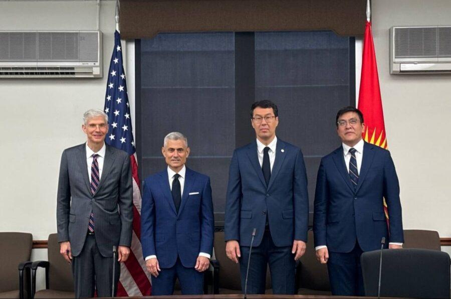 Кыргызстан и США