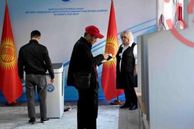 Выборы в Кыргызстане предлагают проводить по средам