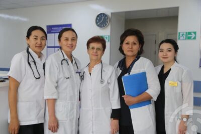 Работники медицины