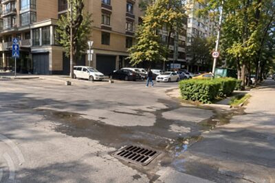 Фонтан из асфальта в центре Бишкека