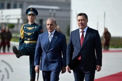 Садыр Жапаров и премьер-министр Пакистана начали переговоры